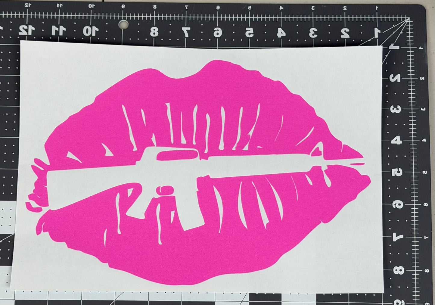 'Gun' Lips